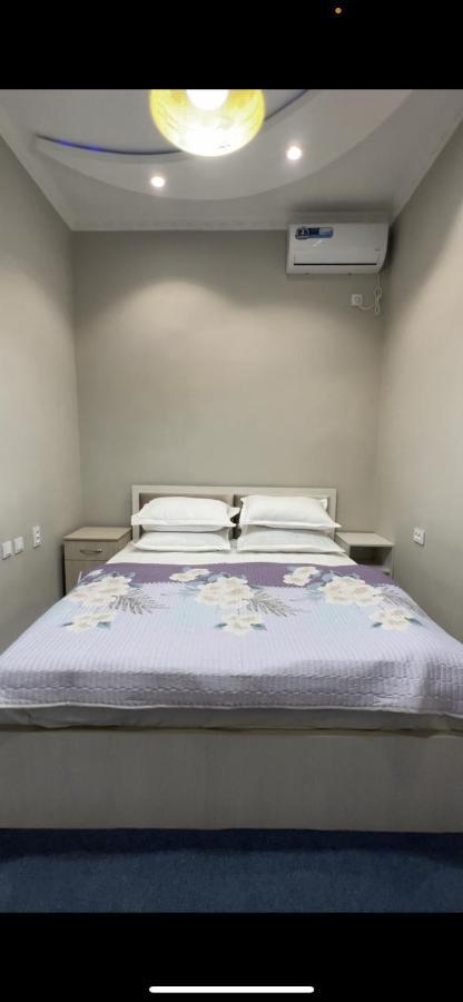 Loona Family Hostel Tashkent Ngoại thất bức ảnh